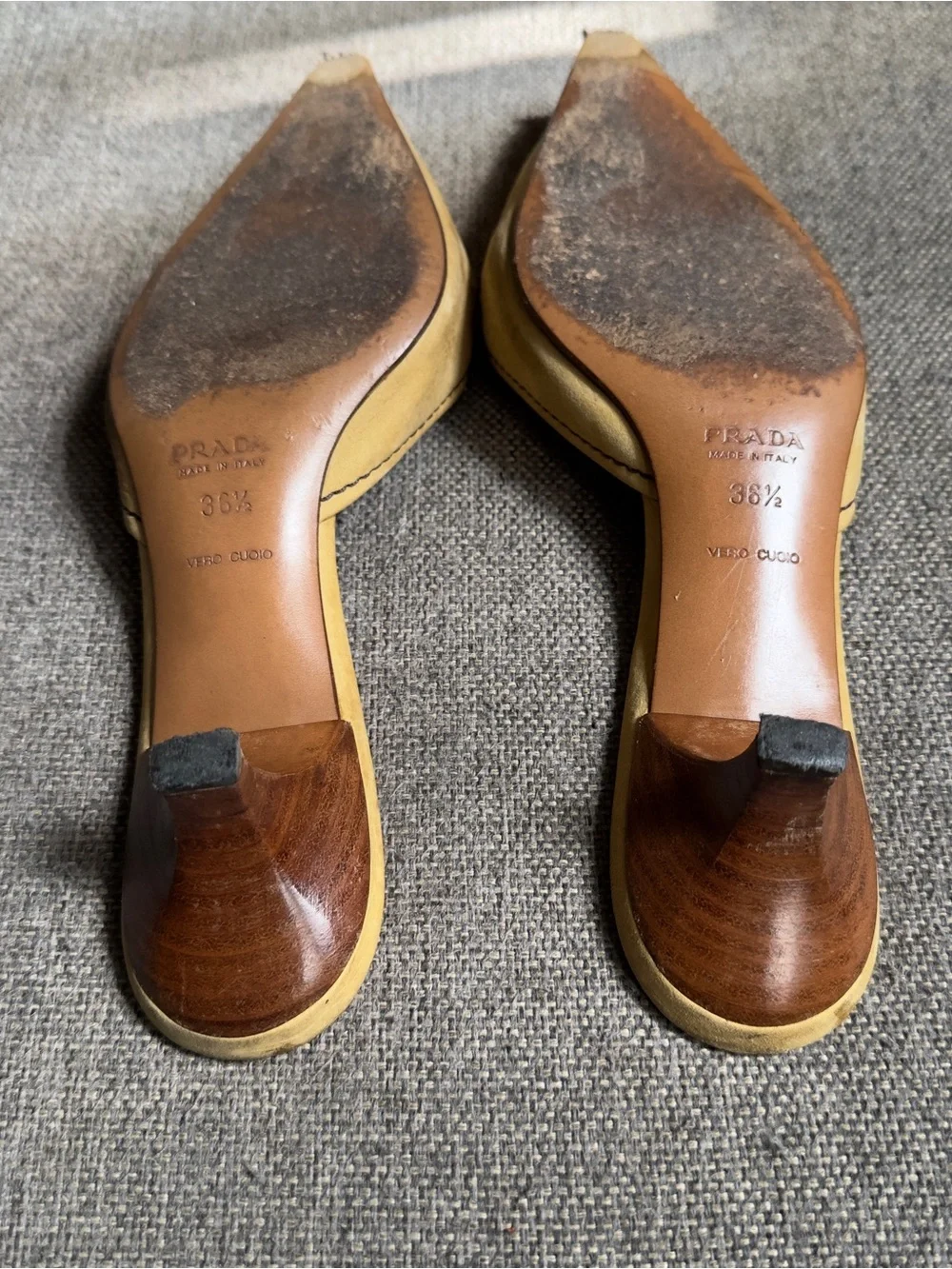 Vintage Prada logo buckled kitten heels - Picture 8 of 8